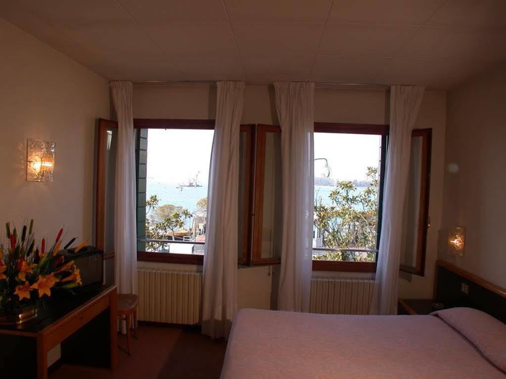 Hotel Belvedere Lido di Venezia Kültér fotó