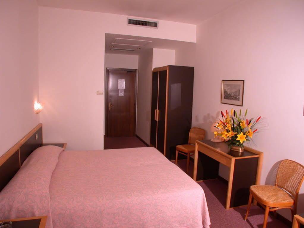 Hotel Belvedere Lido di Venezia Kültér fotó